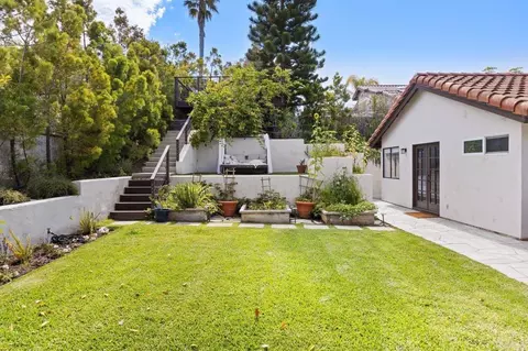 Exterior - 1358 Blue Heron Ave, Encinitas, CA 92024 photo 7 of 10