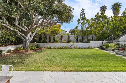 Exterior - 1358 Blue Heron Ave, Encinitas, CA 92024 photo 8 of 10