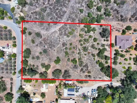 29348 Mac Tan Rd, Valley Center, CA 92082