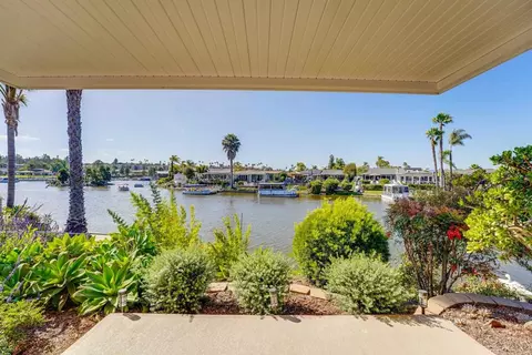 1470 La Linda Dr, San Marcos, CA 92078