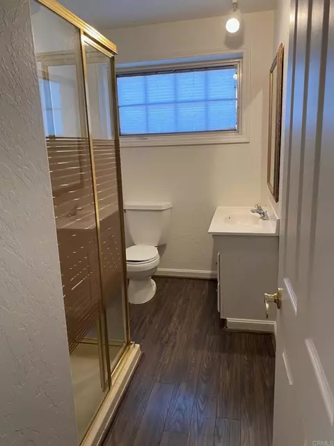 Bath - 2730 Mountain View Dr, Escondido, CA 92027 photo 6 of 7