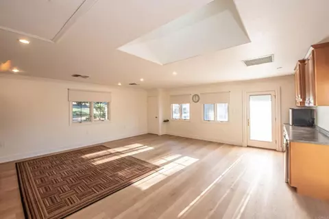 Living - 2730 Mountain View Dr, Escondido, CA 92027 photo 3 of 4