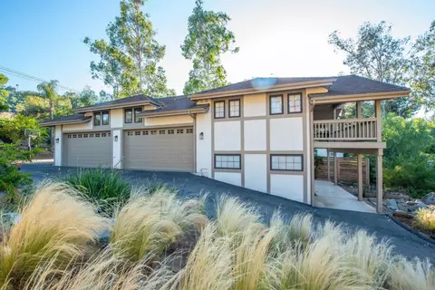 Exterior - 2730 Mountain View Dr, Escondido, CA 92027 photo 8 of 19