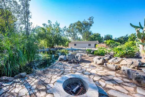 Exterior - 2730 Mountain View Dr, Escondido, CA 92027 photo 15 of 19