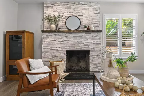 Living - 2285 Valley Rd, Oceanside, CA 92056 photo 5 of 5
