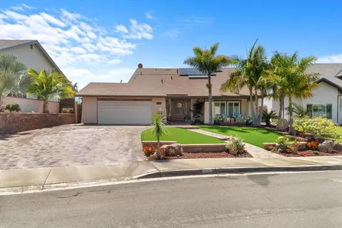 Exterior - 2285 Valley Rd, Oceanside, CA 92056 photo 2 of 14