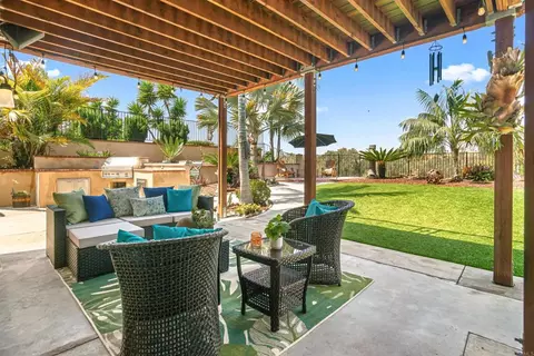 Exterior - 2285 Valley Rd, Oceanside, CA 92056 photo 5 of 14