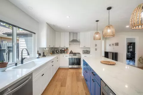 Kitchen - 141 Solace Ct, Encinitas, CA 92024 photo 6 of 6