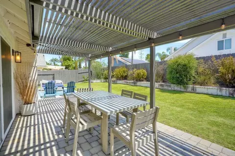 Exterior - 141 Solace Ct, Encinitas, CA 92024 photo 5 of 6