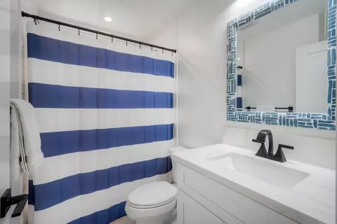 Bath - 141 Solace Ct, Encinitas, CA 92024 photo 1 of 3