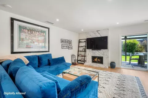 Living - 141 Solace Ct, Encinitas, CA 92024 photo 2 of 2