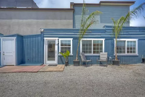 Exterior - 1524 N Coast Hwy 101, Encinitas, CA 92024 photo 2 of 4