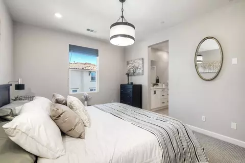 Bedroom - 2510 Cheyne Way, Oceanside, CA 92056 photo 2 of 5