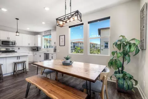 Dining - 2510 Cheyne Way, Oceanside, CA 92056 photo 2 of 2