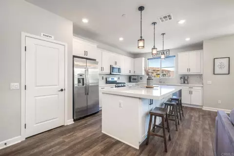 Kitchen - 2510 Cheyne Way, Oceanside, CA 92056 photo 3 of 4