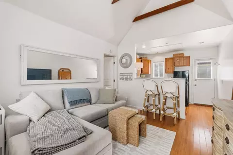Living - 215 Lolita St, Encinitas, CA 92024 photo 1 of 8