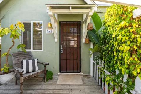 Exterior - 215 Lolita St, Encinitas, CA 92024 photo 2 of 3