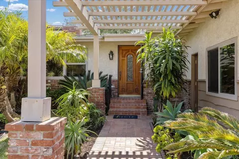 3230 Eureka Pl, Carlsbad, CA 92008