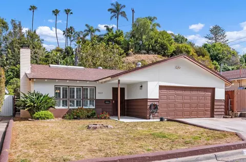 3027 Wing St, San Diego, CA 92110