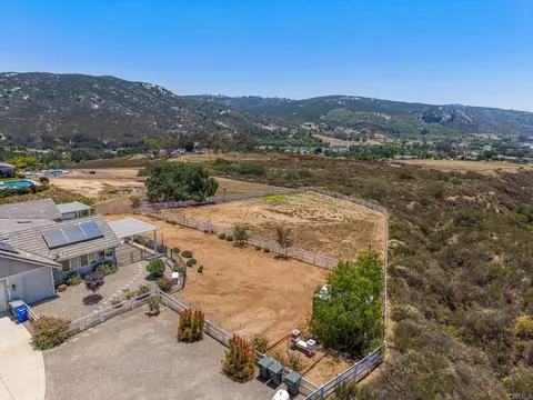 View/Area - 23029 Stokes Rd, Ramona, CA 92065 photo 5 of 10