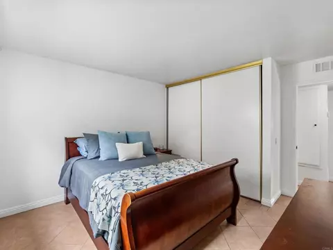Bedroom - 4123 Bonita Dr, Oceanside, CA 92056 photo 2 of 6