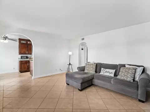 Living - 4123 Bonita Dr, Oceanside, CA 92056 photo 3 of 3
