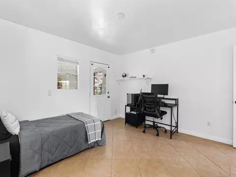 Bedroom - 4123 Bonita Dr, Oceanside, CA 92056 photo 5 of 6