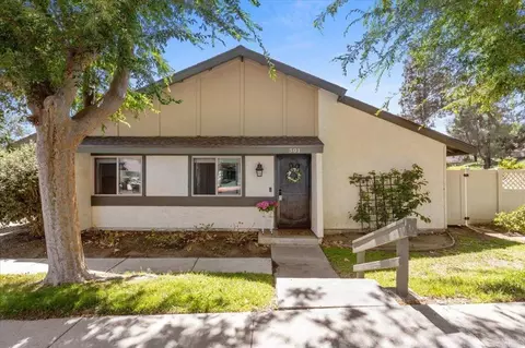 501 Smoketree Gln, Escondido, CA 92026