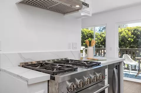 Kitchen - 2929 Fire Mountain Dr # 60, Oceanside, CA 92054 photo 2 of 7
