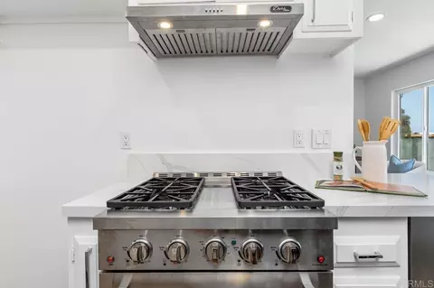 Kitchen - 2929 Fire Mountain Dr # 60, Oceanside, CA 92054 photo 6 of 7