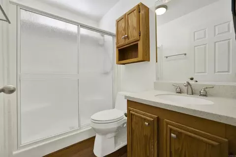 Bath - 4468 Topaz Ln, Oceanside, CA 92056 photo 6 of 7