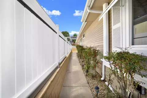 Exterior - 4468 Topaz Ln, Oceanside, CA 92056 photo 8 of 9