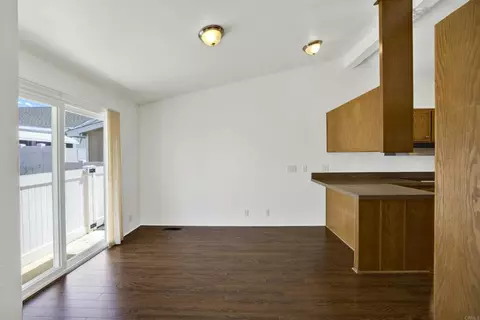 Living - 4468 Topaz Ln, Oceanside, CA 92056 photo 1 of 6