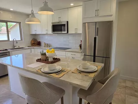 Kitchen - 1809 Pleasantdale Dr, Encinitas, CA 92024 photo 8 of 11