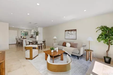 Living - 1809 Pleasantdale Dr, Encinitas, CA 92024 photo 2 of 4