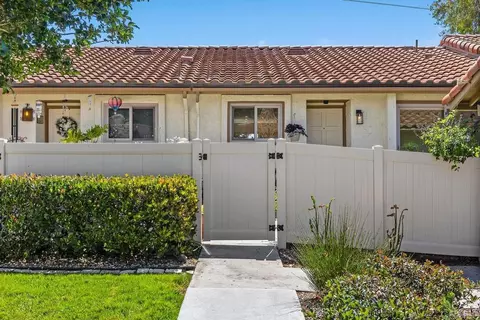 Exterior - 1809 Pleasantdale Dr, Encinitas, CA 92024 photo 3 of 23