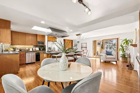 Dining - 311 7th St, Del Mar, CA 92014 photo 1 of 3