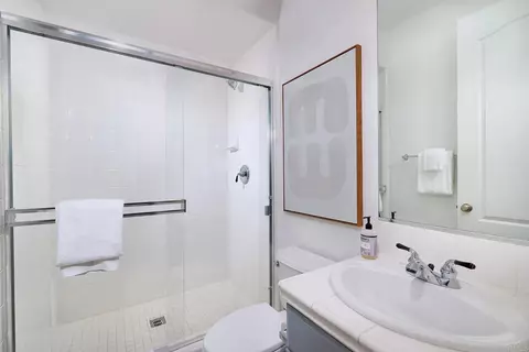 Bath - 6332 Montecito Dr, Carlsbad, CA 92009 photo 2 of 6
