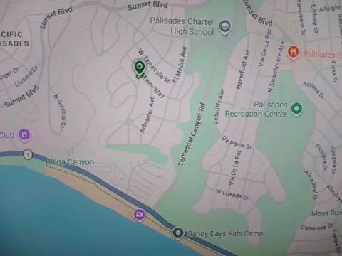 585 Almar Ave N, Pacific Palisades, CA 90272