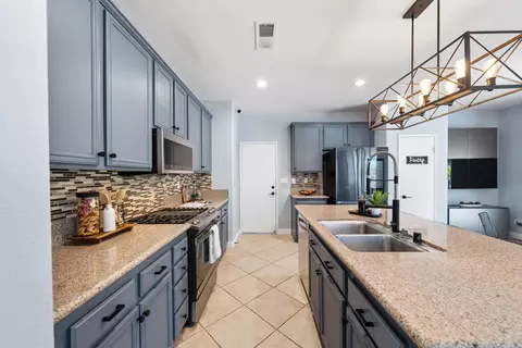 Kitchen - 555 Toota Ct, Oceanside, CA 92058 photo 2 of 3