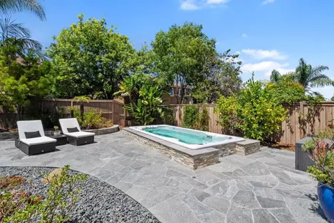 Exterior - 555 Toota Ct, Oceanside, CA 92058 photo 10 of 17