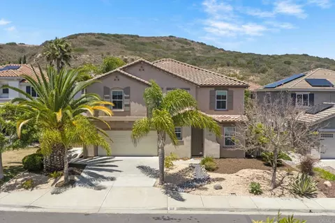 Exterior - 555 Toota Ct, Oceanside, CA 92058 photo 16 of 17