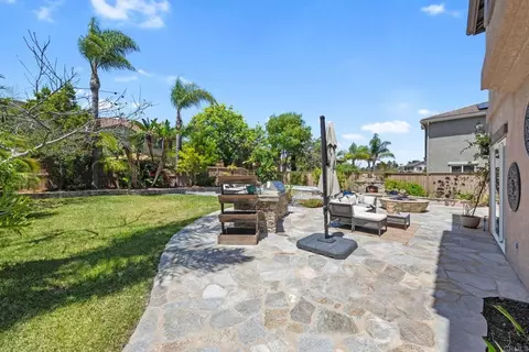 Exterior - 555 Toota Ct, Oceanside, CA 92058 photo 4 of 17