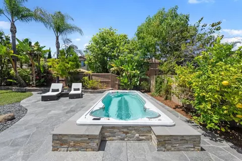 Exterior - 555 Toota Ct, Oceanside, CA 92058 photo 9 of 17