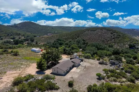 27820 Golden Eagle Rd, Ramona, CA 92065