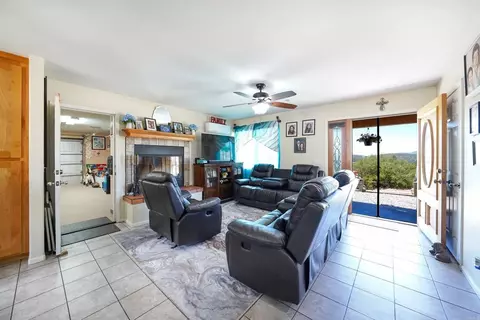 Living - 27824 Golden Eagle Rd, Ramona, CA 92065 photo 1 of 3