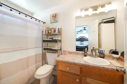 Bath - 27824 Golden Eagle Rd, Ramona, CA 92065 photo 1 of 2