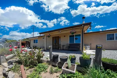 Exterior - 27824 Golden Eagle Rd, Ramona, CA 92065 photo 5 of 10