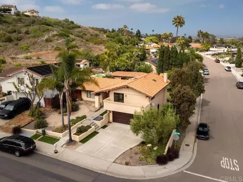 4798 Hillside Dr, Carlsbad, CA 92008