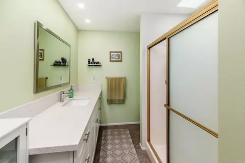 Bath - 4281 Black Duck Way, Oceanside, CA 92057 photo 2 of 3